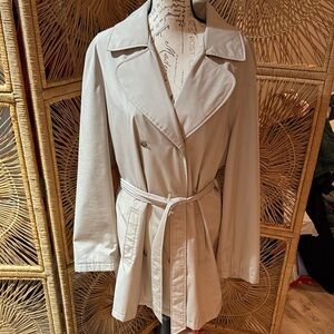 Liz Claiborne Light Tan waterproof Trench Coat